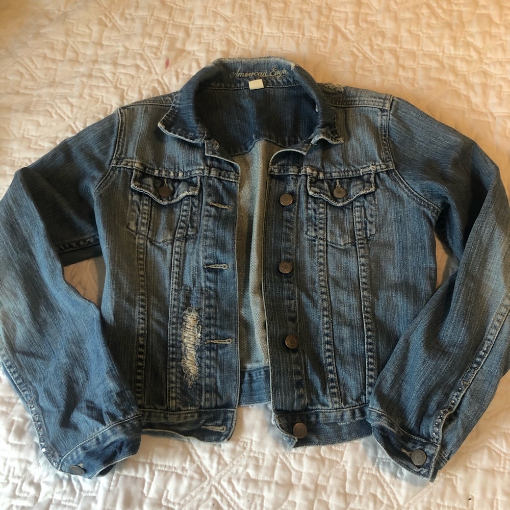 American Eagle denim jacket small distressed blue